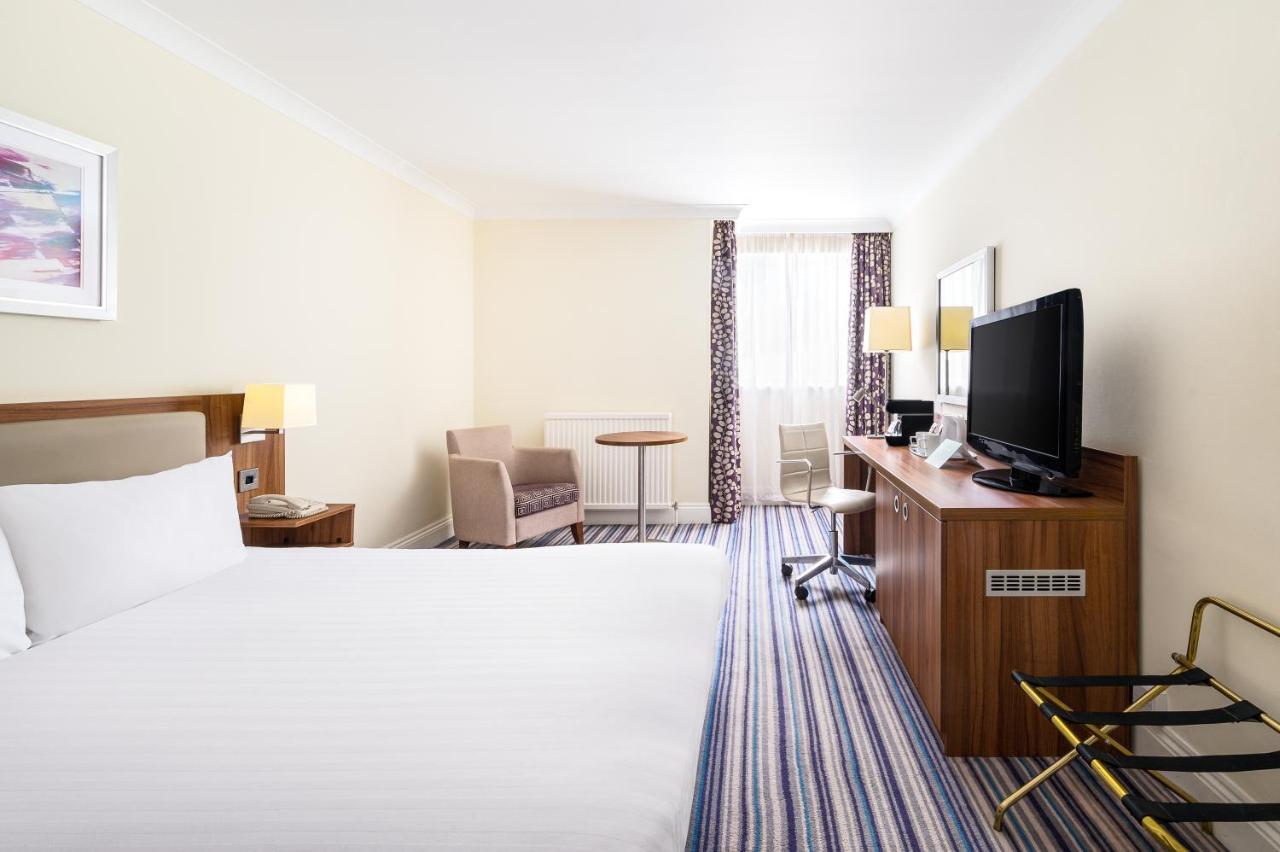 Holiday Inn Leeds-Wakefield M1 Jct40 By Ihg Екстер'єр фото