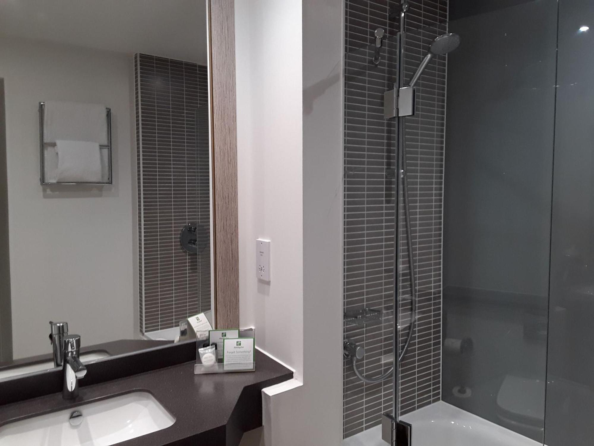 Holiday Inn Leeds-Wakefield M1 Jct40 By Ihg Екстер'єр фото