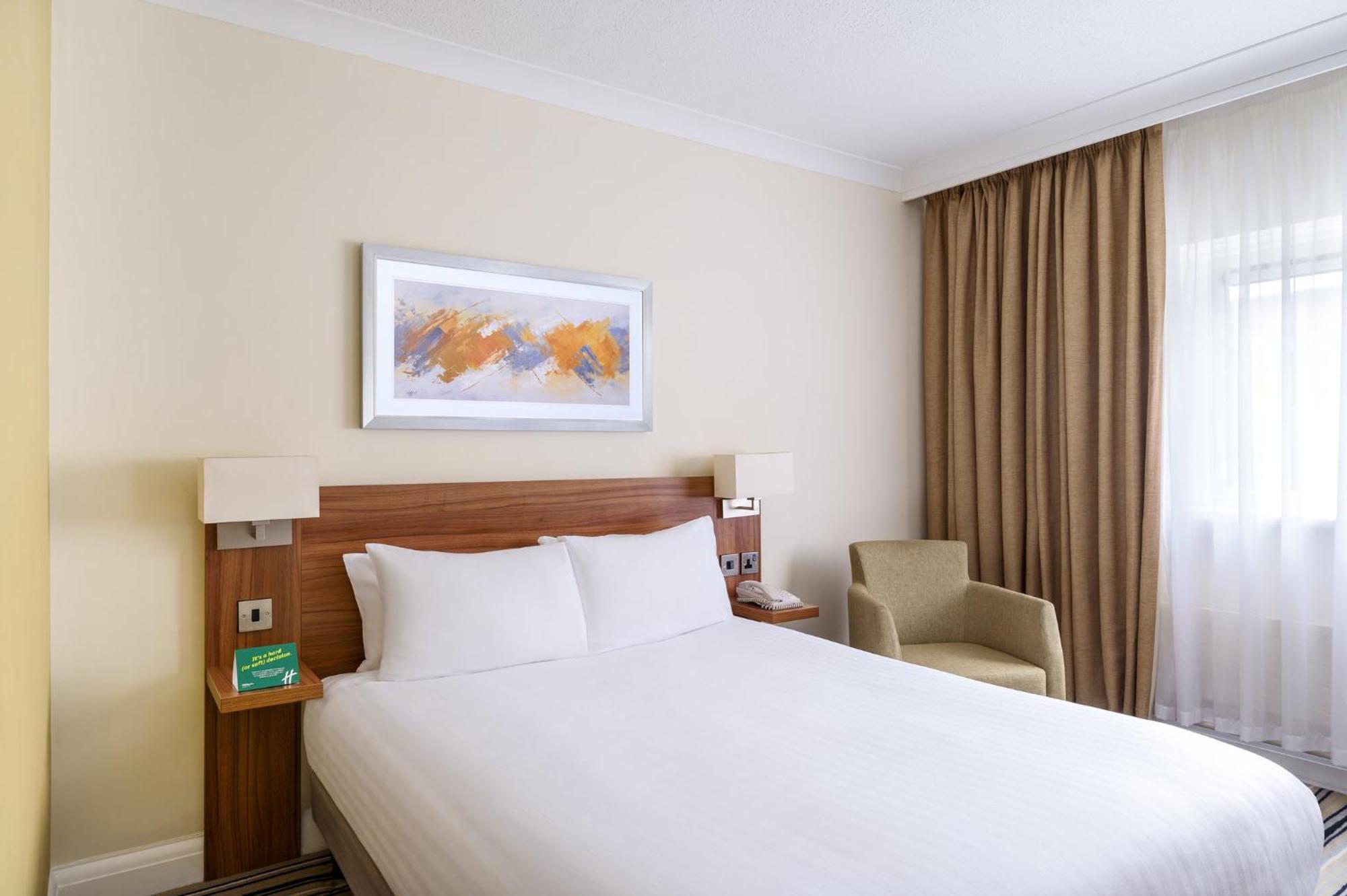Holiday Inn Leeds-Wakefield M1 Jct40 By Ihg Екстер'єр фото