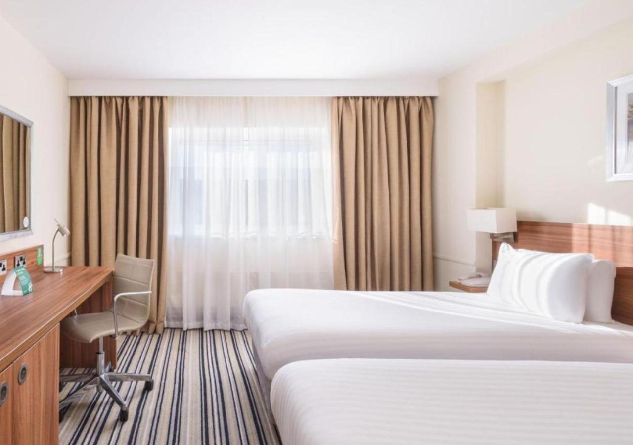 Holiday Inn Leeds-Wakefield M1 Jct40 By Ihg Екстер'єр фото