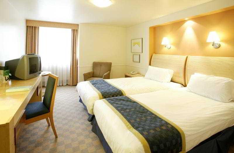 Holiday Inn Leeds-Wakefield M1 Jct40 By Ihg Екстер'єр фото